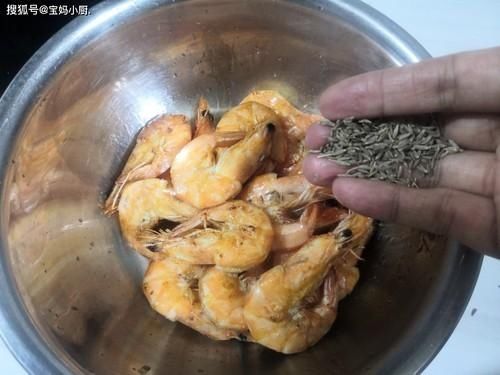 春季常吃这道菜，不长肉还鲜美，比吃猪牛羊肉强，几分钟就上桌