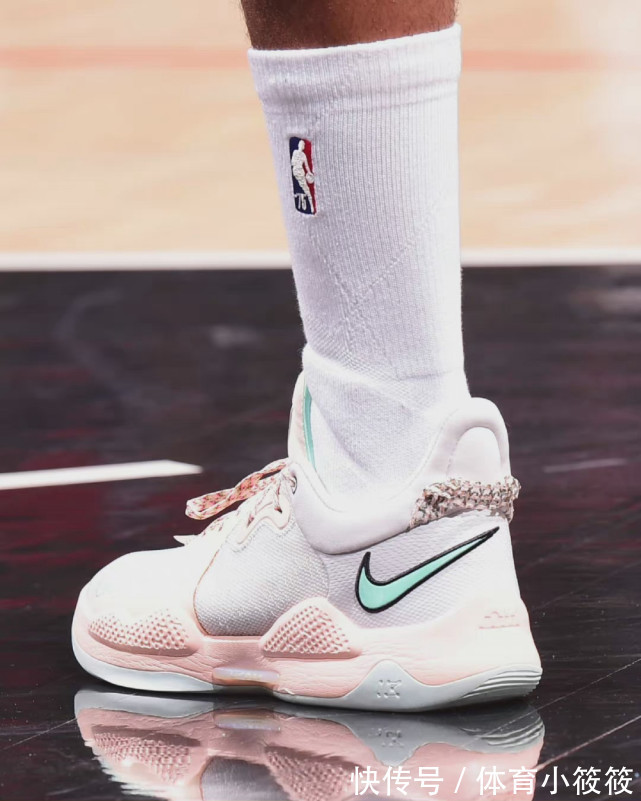 乔治 脸都不要了!乔治比赛上脚ZK4代,自己的签名鞋不穿了,PG6无望?