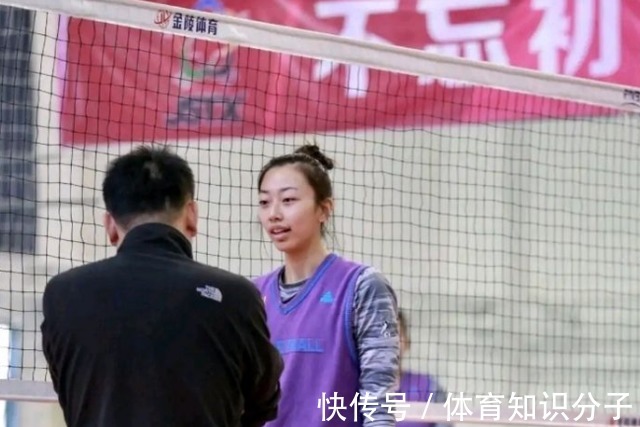 爱徒|女排换帅如换刀!郎平昔日4大爱徒被淘汰出局,多位新人喜获良机