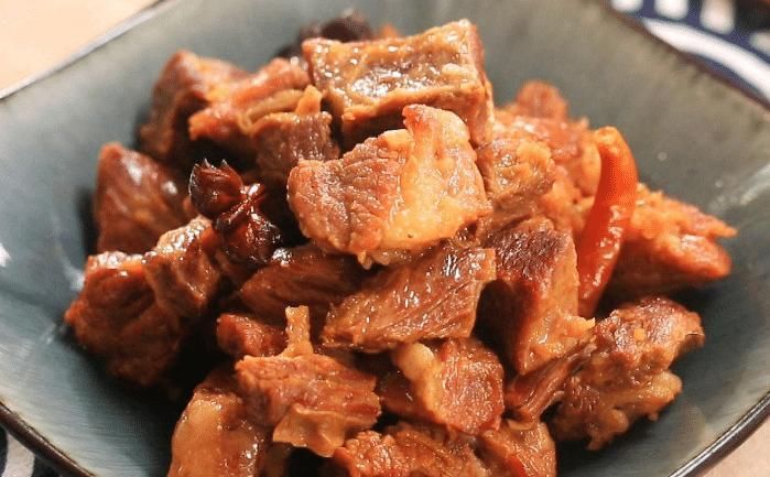  白菜做馅时，调馅前“多做一步”，饺子不出水更好包，鲜香多汁