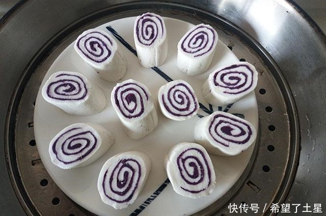 好吃|我家隔三差五吃它,卷好一蒸,10分钟出锅,无油香糯,简单好吃