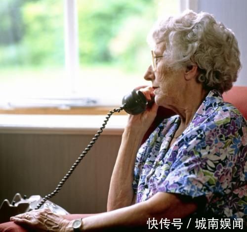 独生子女|家庭只有一个女儿,10年后或将面临3大难题,现实又无奈