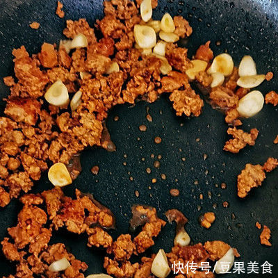 青椒|虎年大吉！下饭极品！肉末虎皮椒