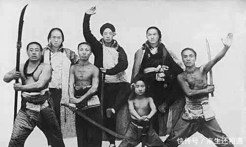 清兵回忆经常有义和团的人找到军营,让