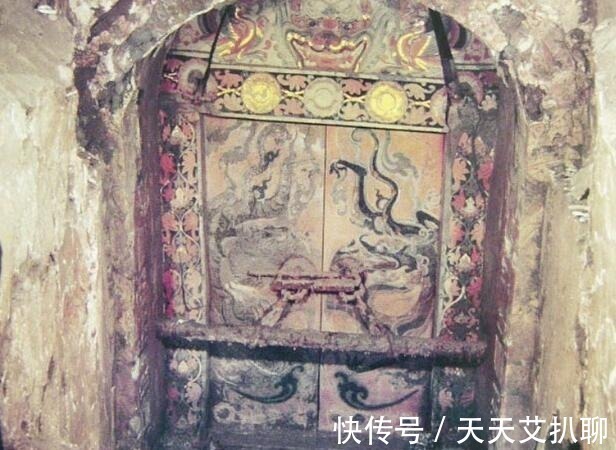 鬼谷子#这座古墓被盗,盗墓贼不识货留下两样东西,竟有一样是特级国宝!