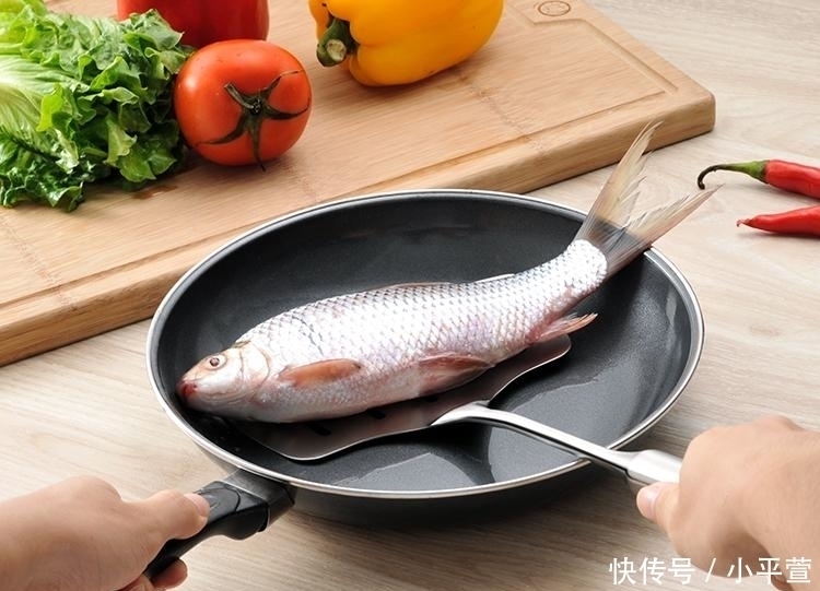 煎鱼万万不可直接下油锅记住3点,煎好的鱼,不破皮也不粘锅