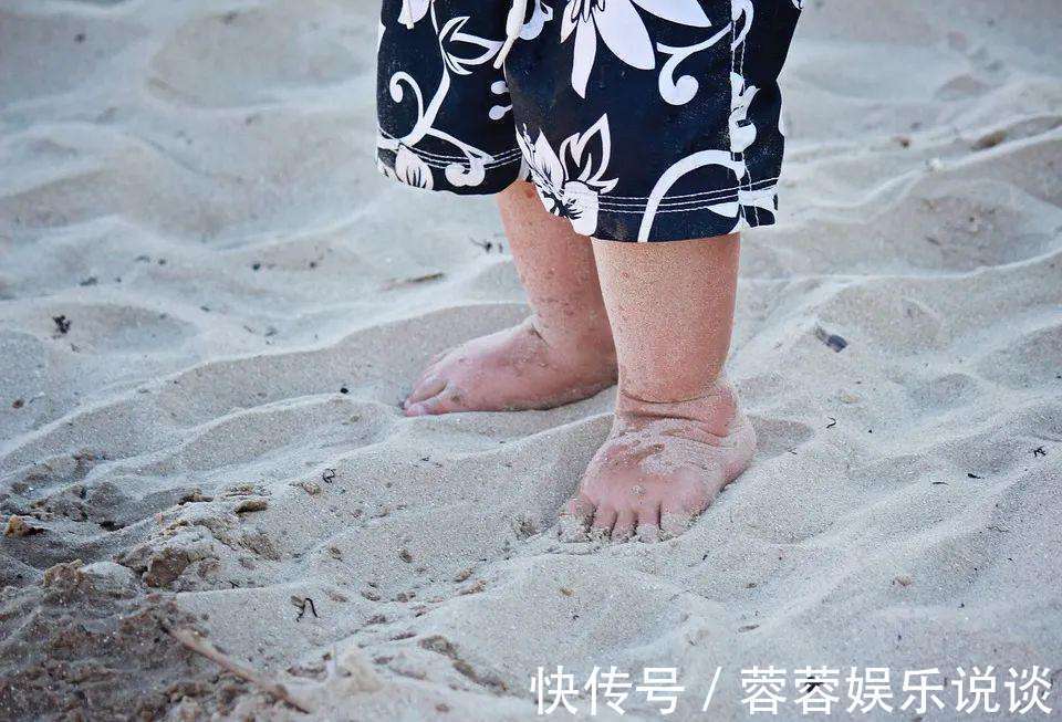 儿科|宝宝到底可以光脚吗看完儿科医生说的就懂了,别再不知道