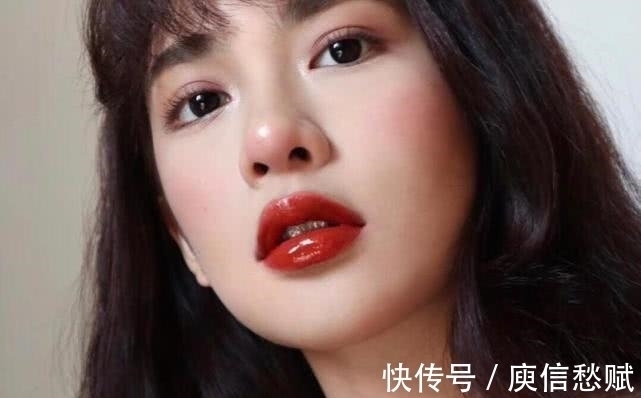 唇釉 泰国最热门八个彩妆品牌俗又大碗,服帖不脱妆专供30度湿黏天气