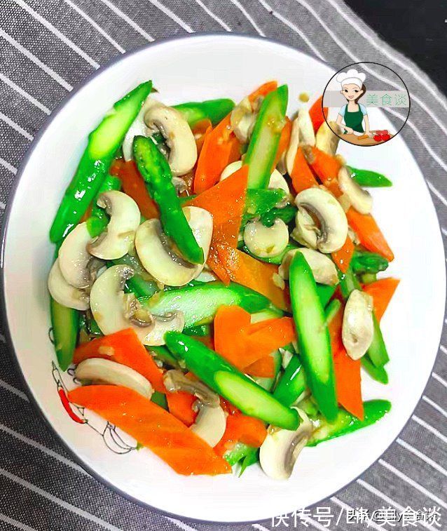 鲜美|秋天，这三样素菜一起炒，鲜美极了，不放肉也香，秋天吃它特养人