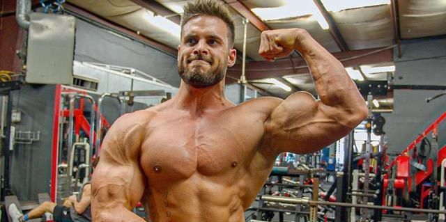 三角肌|改掉这7个练胸小毛病,胸肌多几倍训练痕迹?