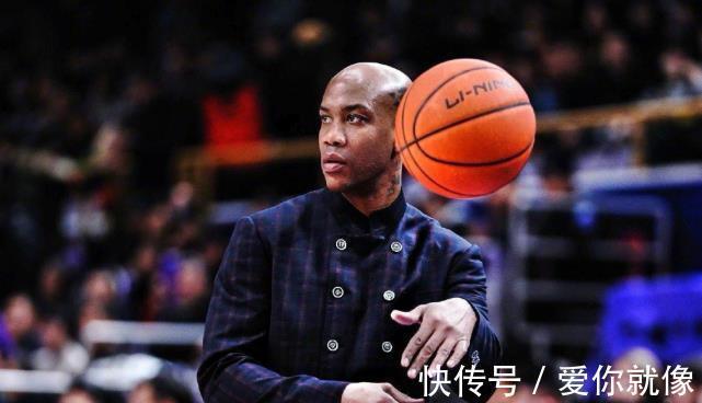 孙悦|什么情况?王少杰有空致敬孙悦却无缘赛季首战 马布里或对其重罚