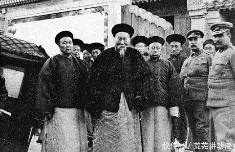 老照片|老照片:晚清时期官员旧照,出门架子大趾高气昂!