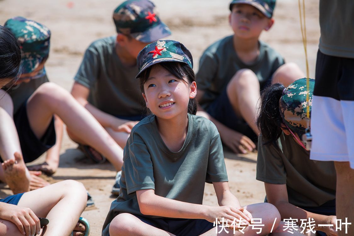 电子产品|38度的高温,一群孩子在沙滩上暴晒,这种夏令营你会让孩子去吗?