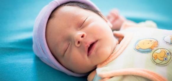 孩子|天再冷,也不能让宝宝这么睡,难受还容易生病,聪明妈妈要牢记