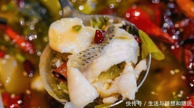 做酸菜鱼时，鱼片一煮就碎很多人少做一步，难怪鱼片碎了一锅