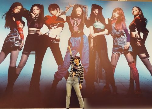 硬糖 限定团粉丝名火箭少女是炒粉,THE9是英文,R1SE宠粉