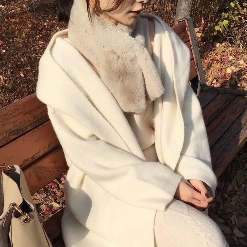  围巾|大衣+围巾，厚毛衣+围巾=入冬“王炸cp!”