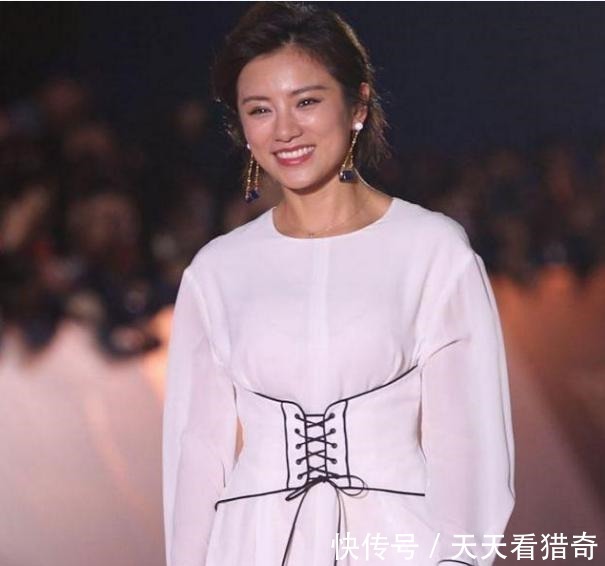 朱丹|朱丹是她師傅,她卻拿了朱丹的位置后將其擠走,如今下場令人惋惜