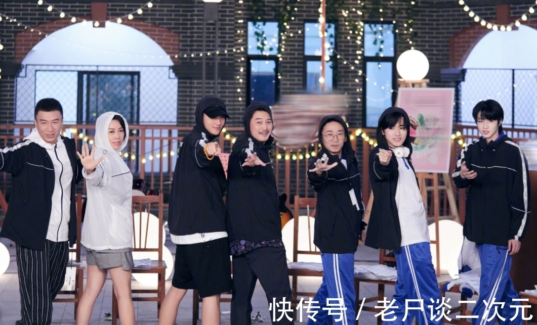 黄子韬|杨紫退出《萌探》后， 黄子韬发文晒合照，对杨紫的感情一目了然