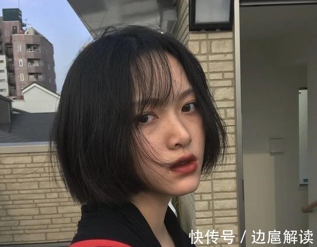 气质 好看发型有很多,唯有“气质款”惹人爱,这4款你更喜欢哪个呢!