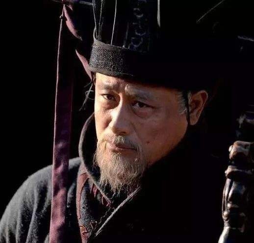 光复|荀彧为什么老年背叛曹操？汉朝的国辉对得起士子的心，要光复汉室