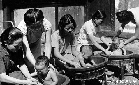 心酸|老照片:一品大臣威风凛凛,最后一张的独轮车车夫让人心酸!