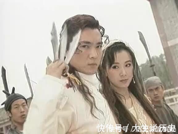 李探花|李寻欢身上到底有多少把飞刀?飞刀扔一个不就浪费一个吗?