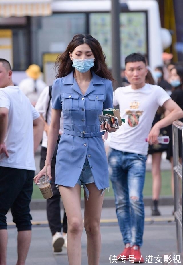 视觉|在视觉上,打底裤体现美感,看起来更自然
