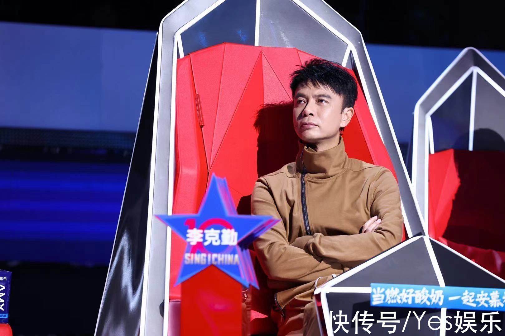 中国好声音2021|李克勤《中国好声音2021》导师对决全员晋级，新一轮决赛热血开赛