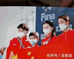 中国跳水队|央视独家报道!婵妹又再次扬名国际,国际泳联主席拿起话筒采访她