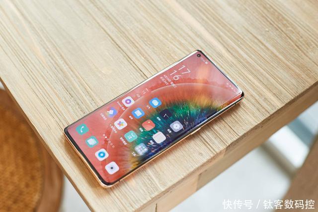 手机|华为OPPO旗舰用起来卡不卡?看看应用锁帧差距就懂了