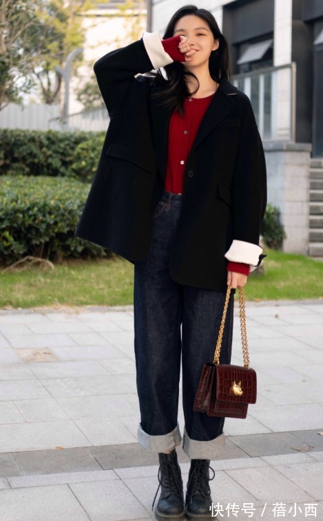 梨形身材 梨形身材找不到合适的裤子?看看这条直筒裤,配大衣和毛衣都很美