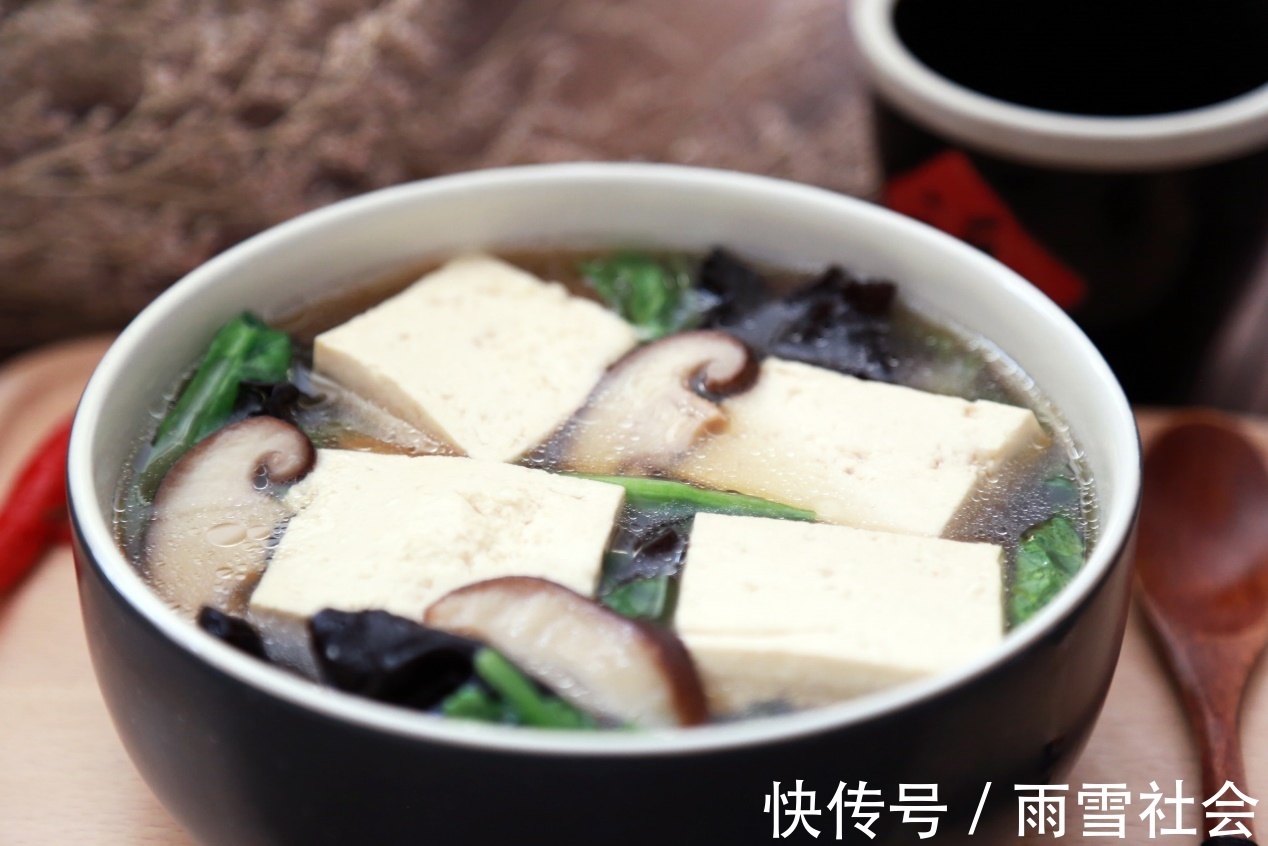 木耳|清血养胃的香菇木耳白菜豆腐汤,美味可口,营养健康