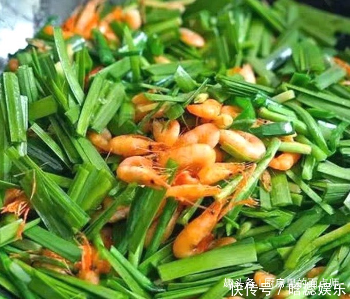 清肠高手被发现,每天炒一盘,大肚腩消失了,排出毒素,腰围细了