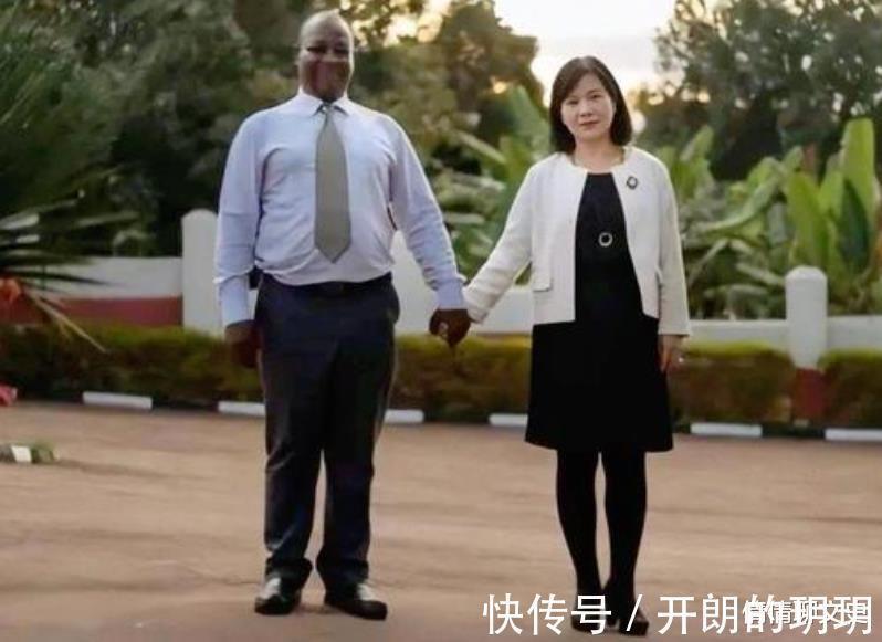 王丽红@清华才女王丽红25年前远嫁非洲,多年后同学去看她不敢认了