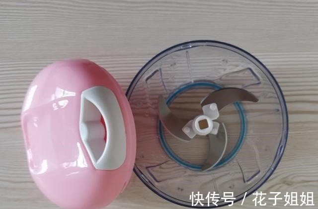 每件不超过10元的10件小物品，是厨房大帮手，赶紧收藏起来！