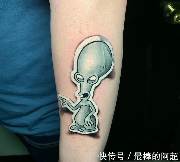 糙汉！超逼真的3D纹身，像粘在皮肤上的贴画，强迫症：好想撕掉它