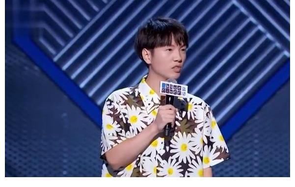 暴力|小孩哭晕，家长高兴，迪迦奥特曼为何被全网下架？