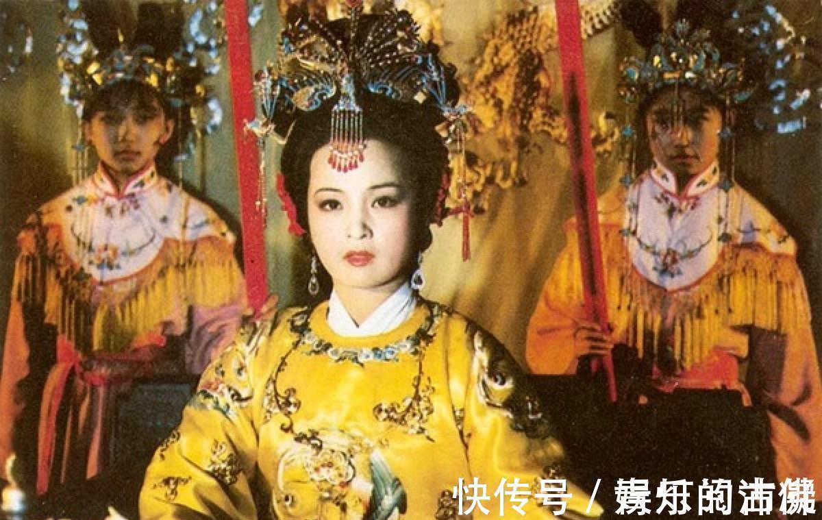 贾宝玉$红楼梦:元春不可能支持宝玉娶宝钗,端午赐礼的猫腻儿藏在礼单中