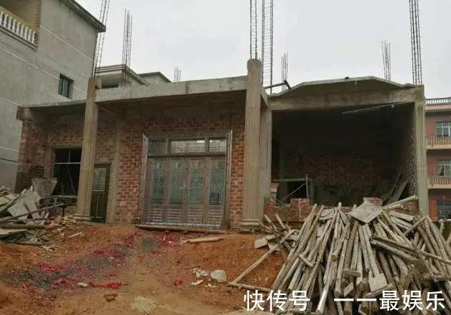 盖房|堂哥花20万盖房,盖一半没钱了,直接入住毛坯房,被全村人嘲笑!