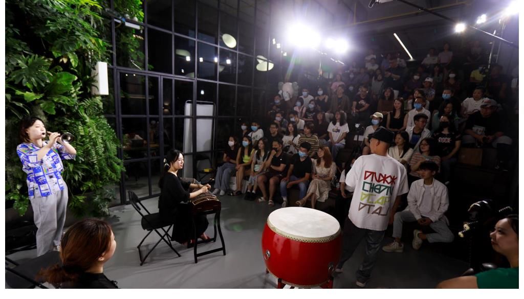 脱口秀|《乐脱》全互动民乐脱口秀首演落幕,感受沉浸式国潮演出