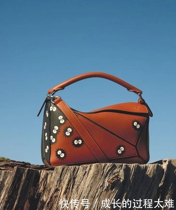 LOEWE即将带来《龙猫》系列合作,下月正式发售!