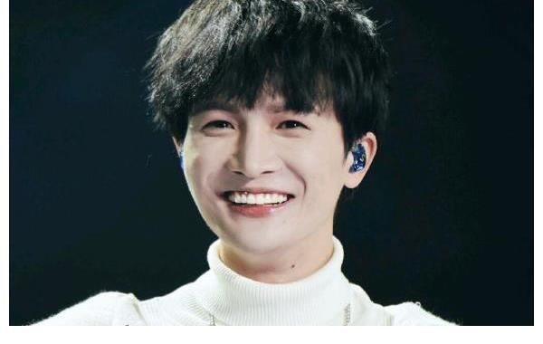 薛之謙|曾淘汰周深，被質(zhì)疑排擠張瑋，那英不應(yīng)該退出《好聲音》嗎？