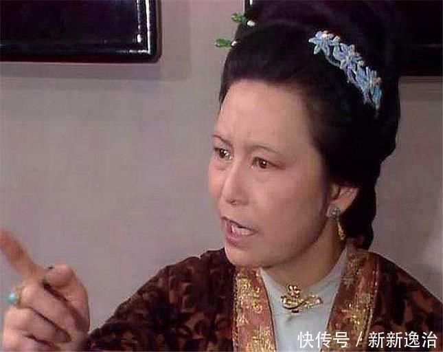 周瑞&红楼梦:难怪刘姥姥只念凤姐的恩,不念王夫人的恩,看凤姐说了啥