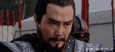 重金|宰相冤枉入狱, 重金求狱卒想办法, 狱卒送他五字, 竟救了他一命!