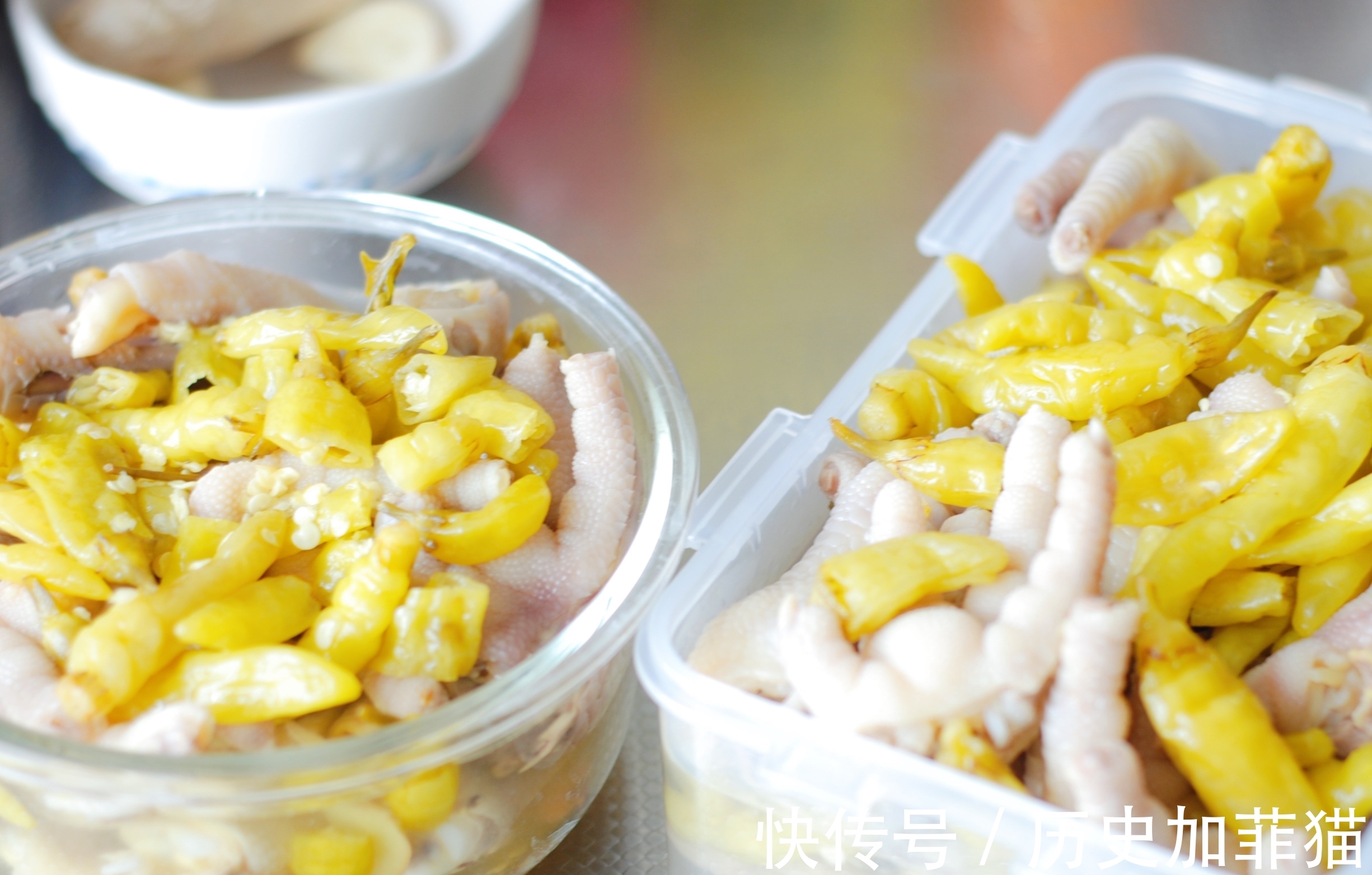 泡椒水|追剧必备零食,2斤鸡爪和1包野山椒在家就能做,酸辣开胃停不了手