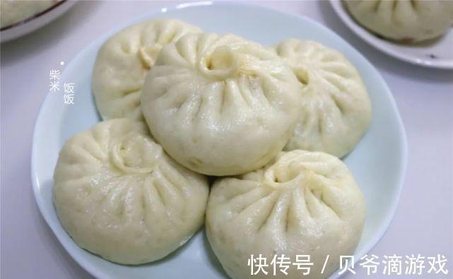 白菜包子这样做，不放一点肉，美味赛过大肉包，太好吃了