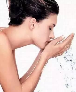 粗糙|4个坏习惯让你的脸越洗越脏,越来越粗糙!