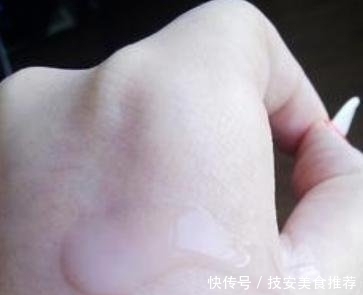 药店有二种“医用眼霜”,对付皱纹眼袋小菜一碟,遗憾是知道的人太少