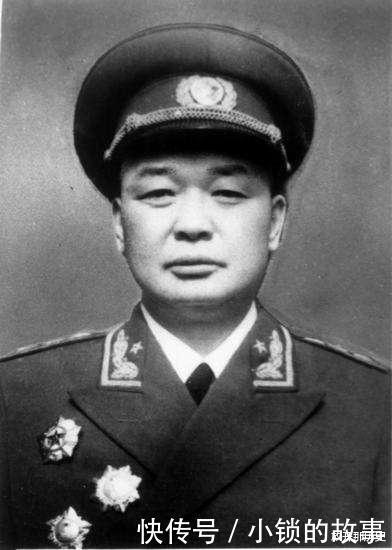 书记,为何仍被授上将军衔主席名单中要有他